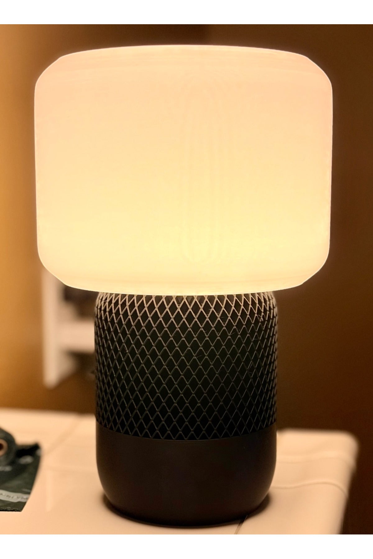 Noira Glow – Dekoratif Masa Lambası