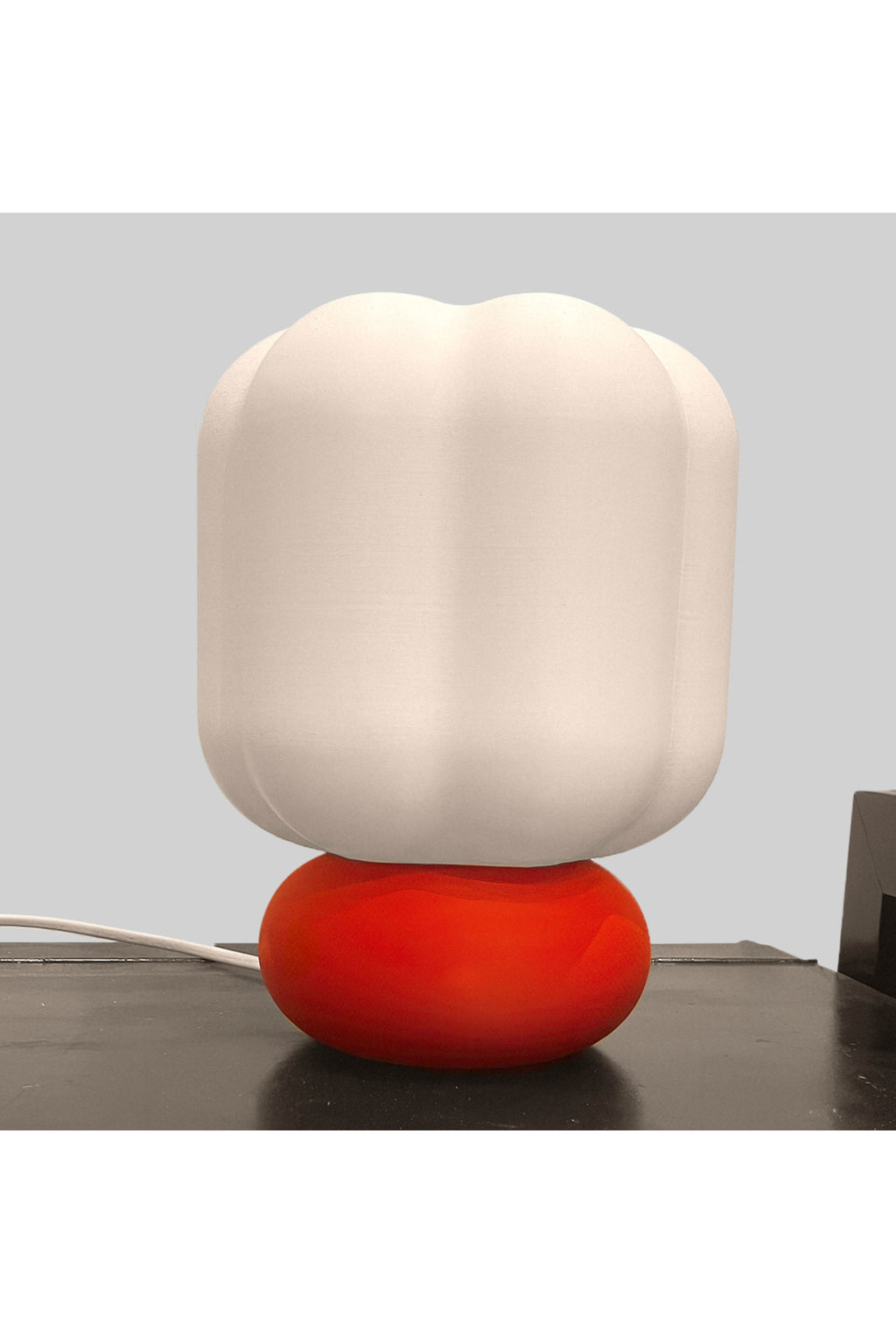 Bloomy Pop Dekoratif Masa Lambası Modern Gece Lambası Minimal Tasarım