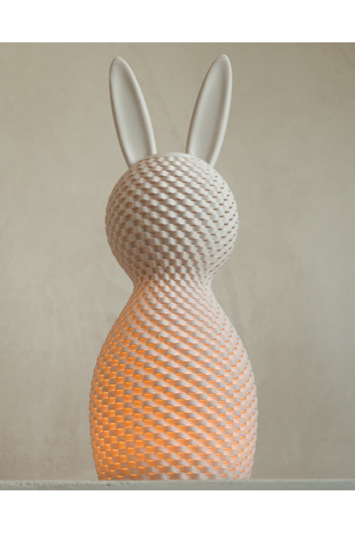 Bunnyra Glow Minimal Dekoratif Masa Lambası Sevimli Tavşan Tasarımı