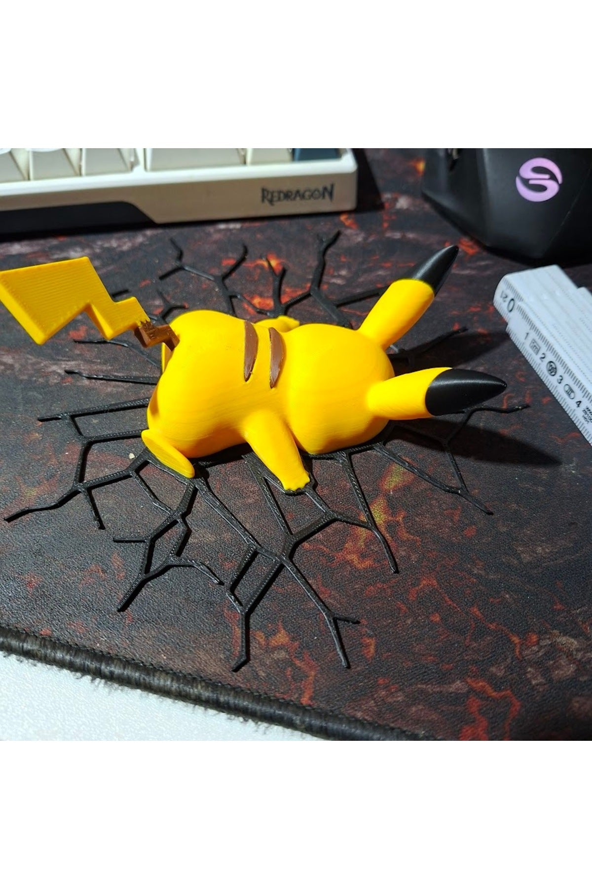 ShockPika Cam Süsü