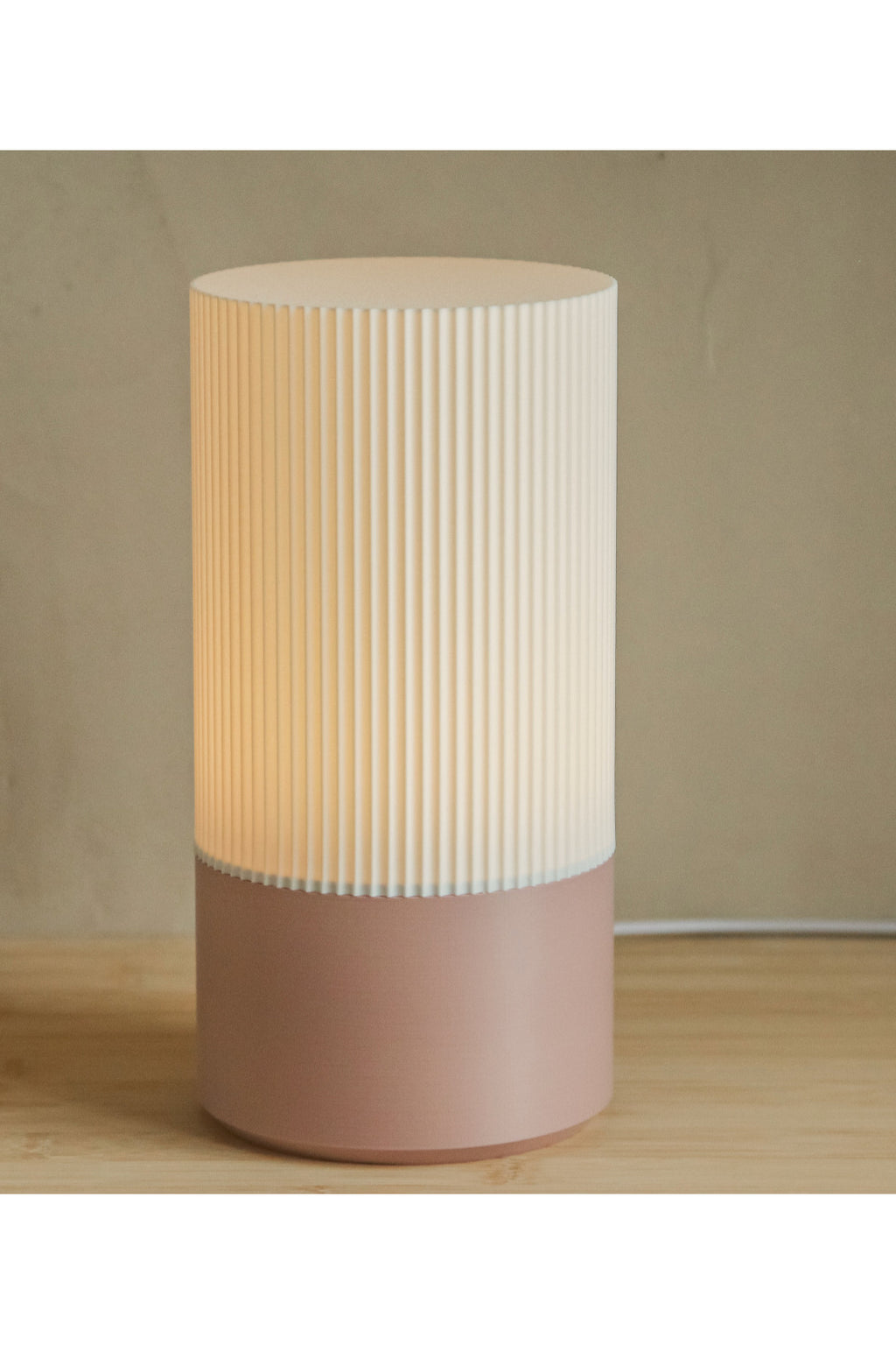 Pembe Nordiva Glow Minimal Masa Lambası Estetik Ortam Aydınlatması