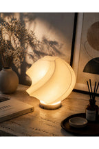 Shellora Glow – Tasarım Masa Lambası