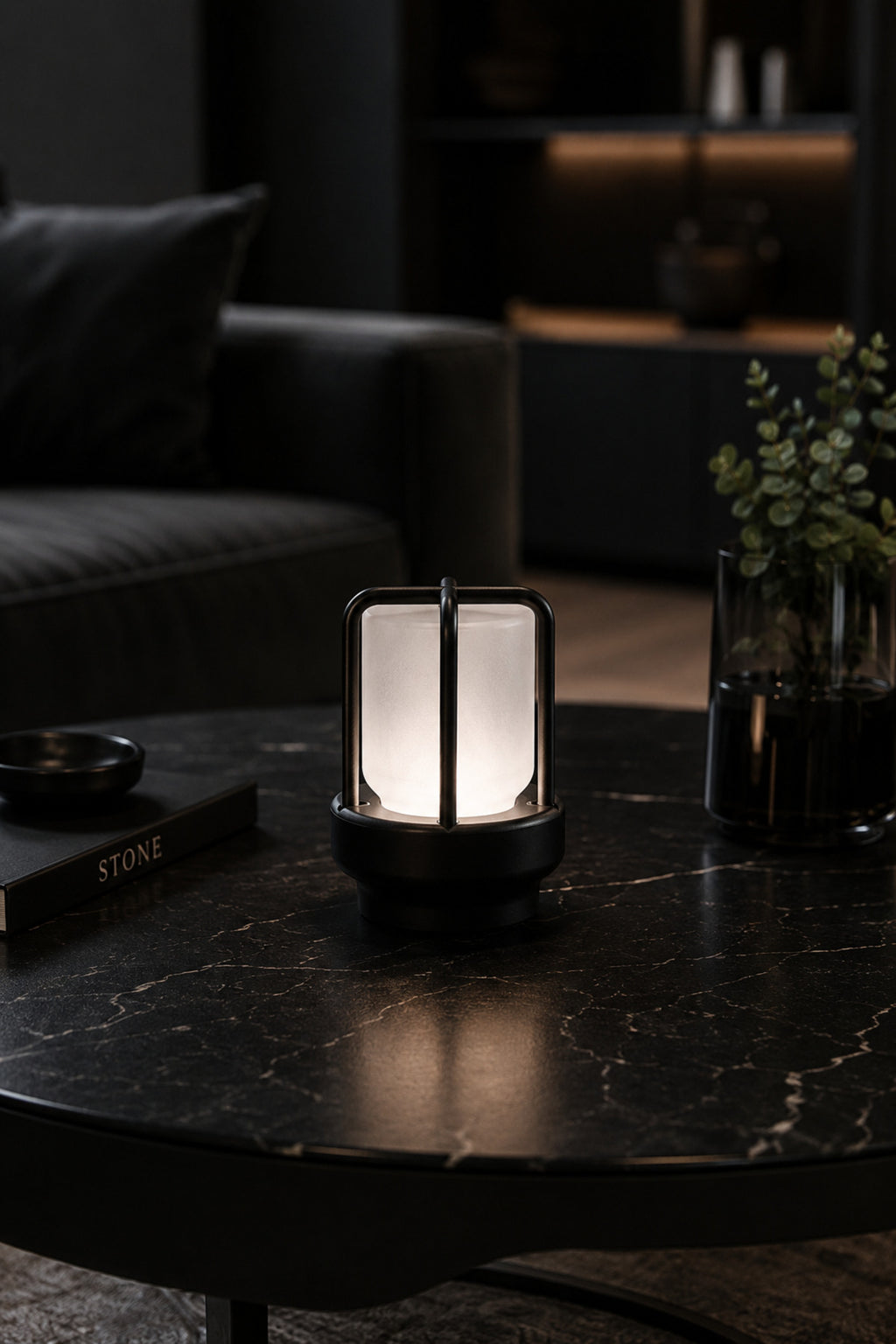 Modern Minimalist LED Gece Lambası – Dekoratif Ortam Işığı | 3 Renk Seçeneği