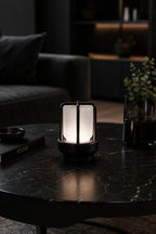 Modern Minimalist LED Gece Lambası – Dekoratif Ortam Işığı | 3 Renk Seçeneği