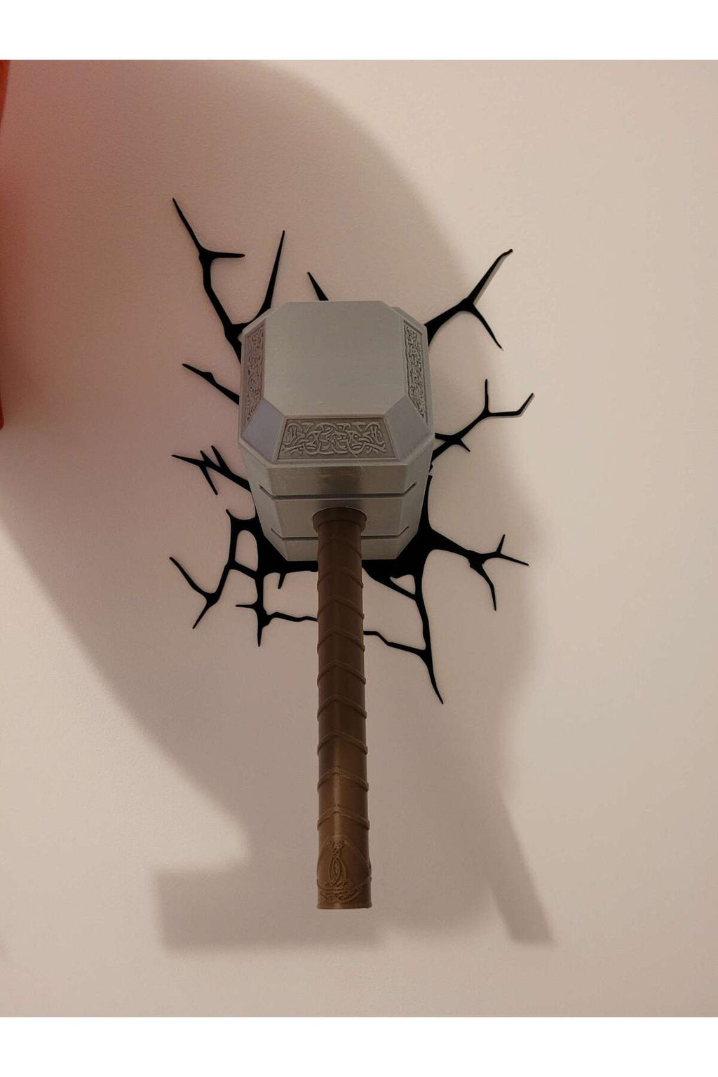 ThunderBreak Duvar Dekoru