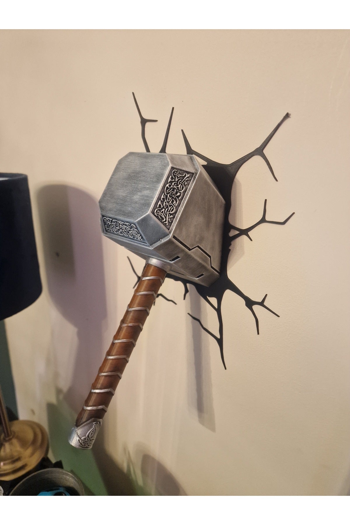 ThunderBreak Duvar Dekoru