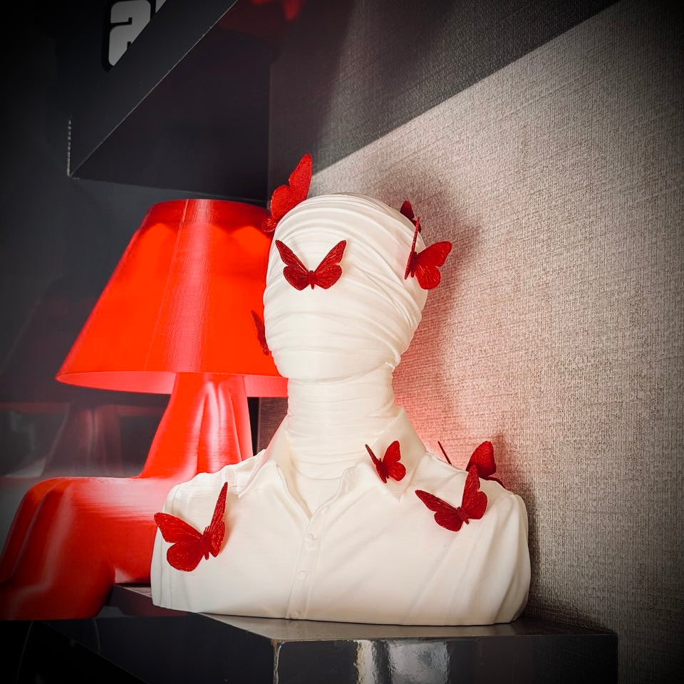 Butterfly Passion Mumya Büst Kırmızı | Premium Karakter Figürü