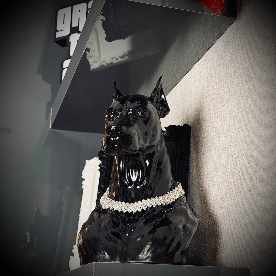 Vegas Deborman Pırlanta Kolyeli Lüks Dekoratif Doberman Figürü