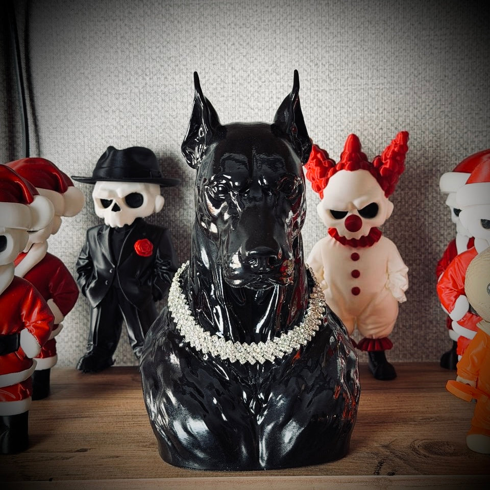 Vegas Deborman Pırlanta Kolyeli Lüks Dekoratif Doberman Figürü