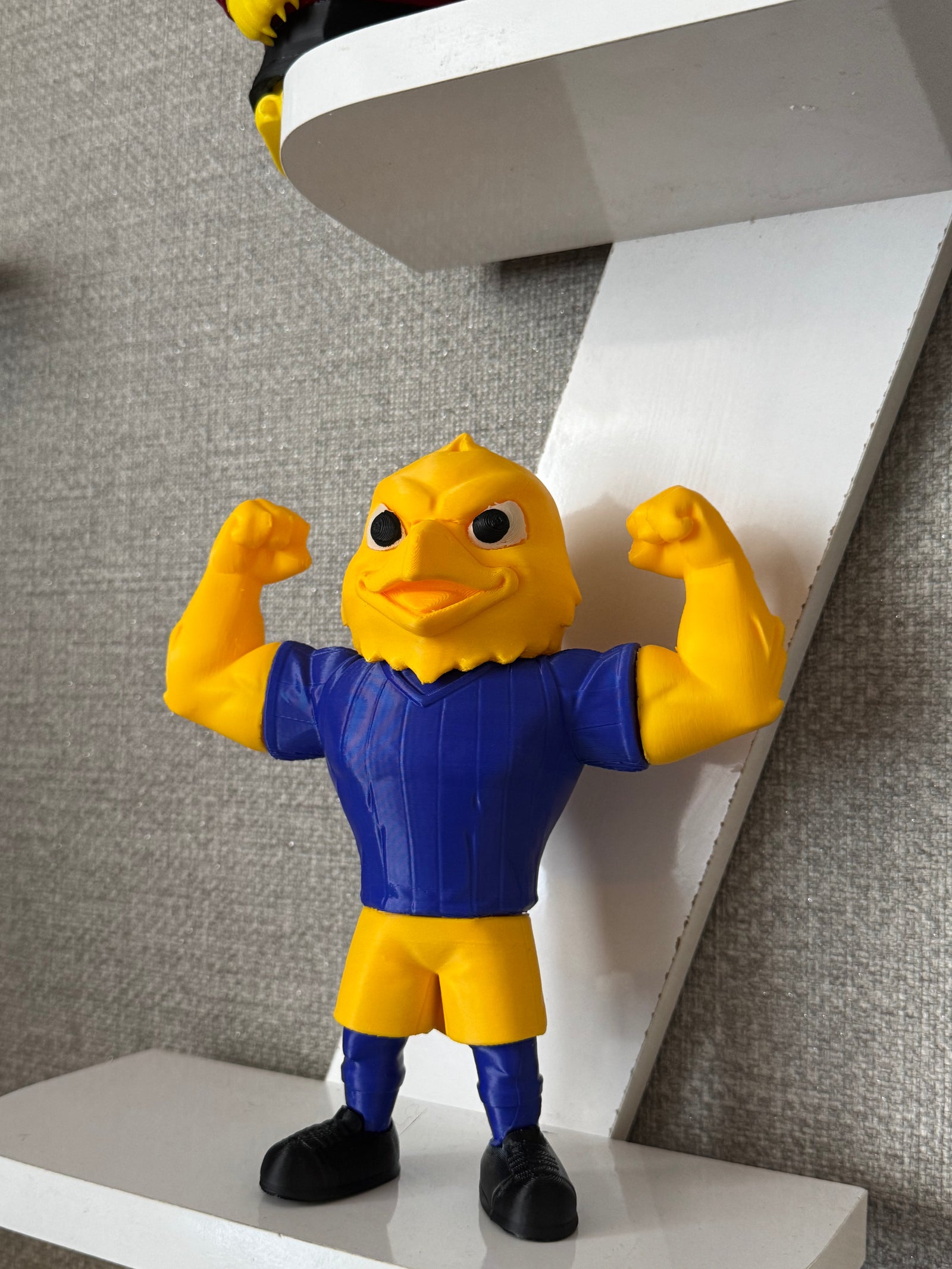 KANARYA TARAFTAR MASKOT FİGÜRÜ