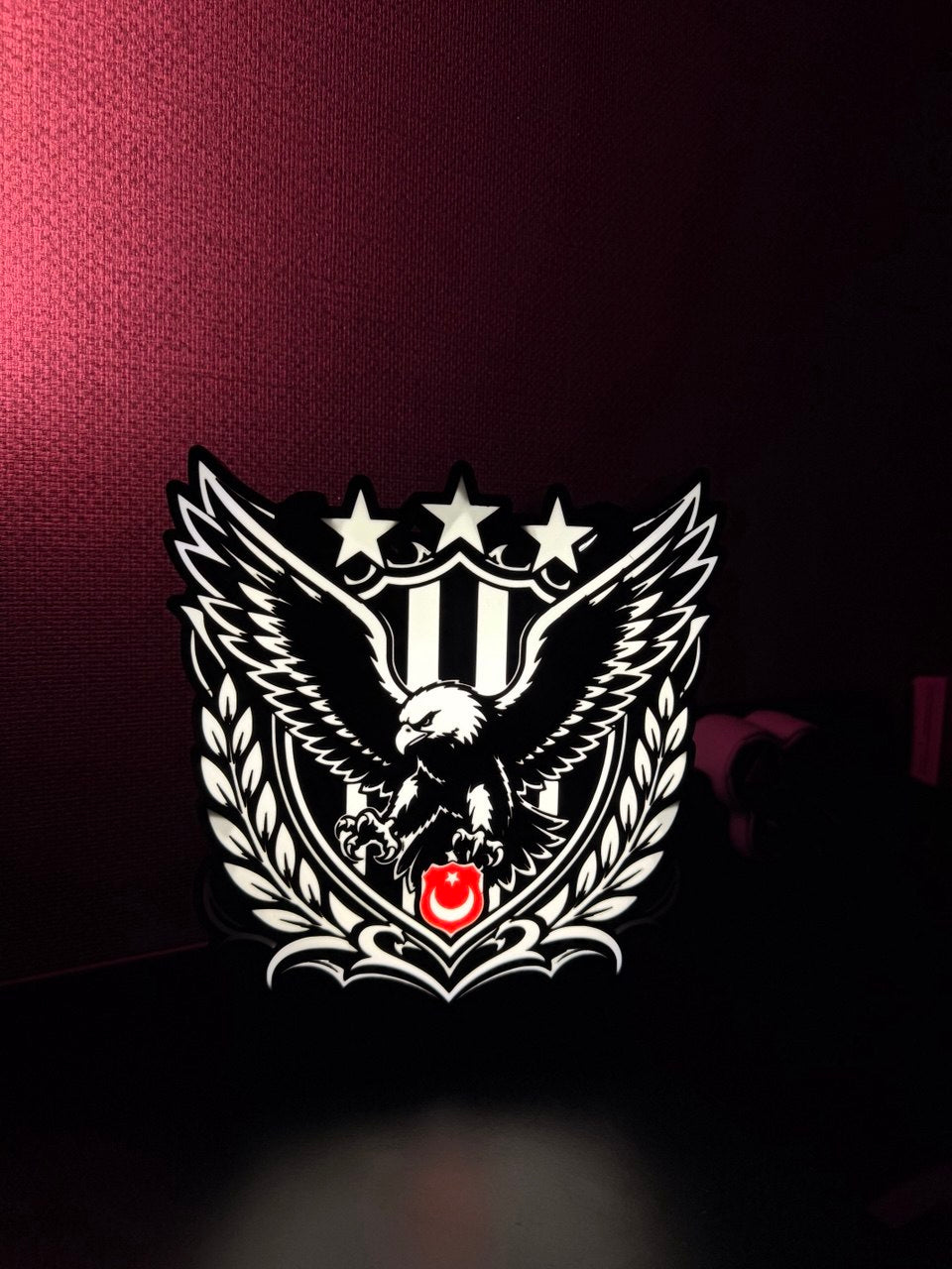 Kartal Temalı Dekoratif Masa Lambası
