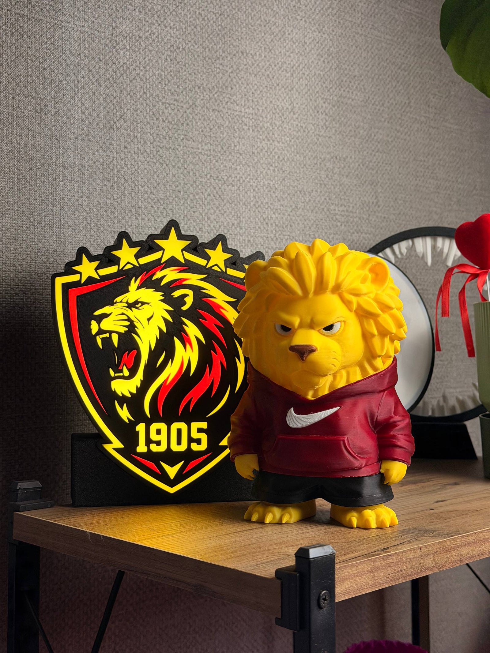 Aslan Seti Kampanyası Aslan Figür + Aslan Masa Lambası