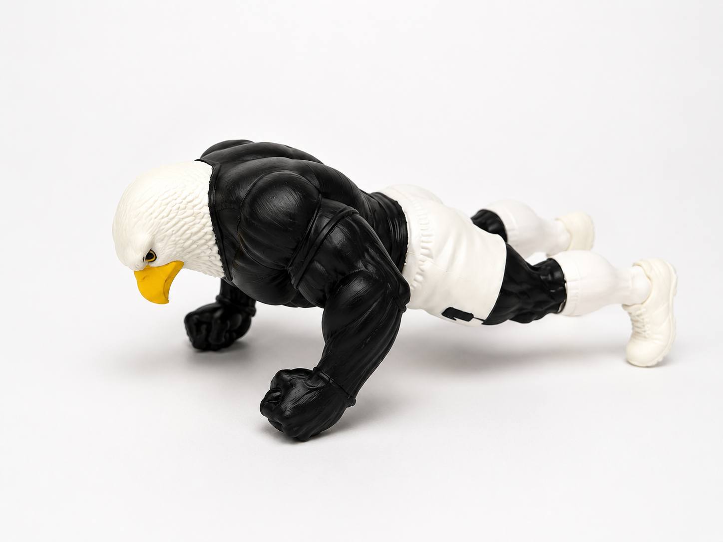 PREMIUM KARTAL MASKOT FİGÜR