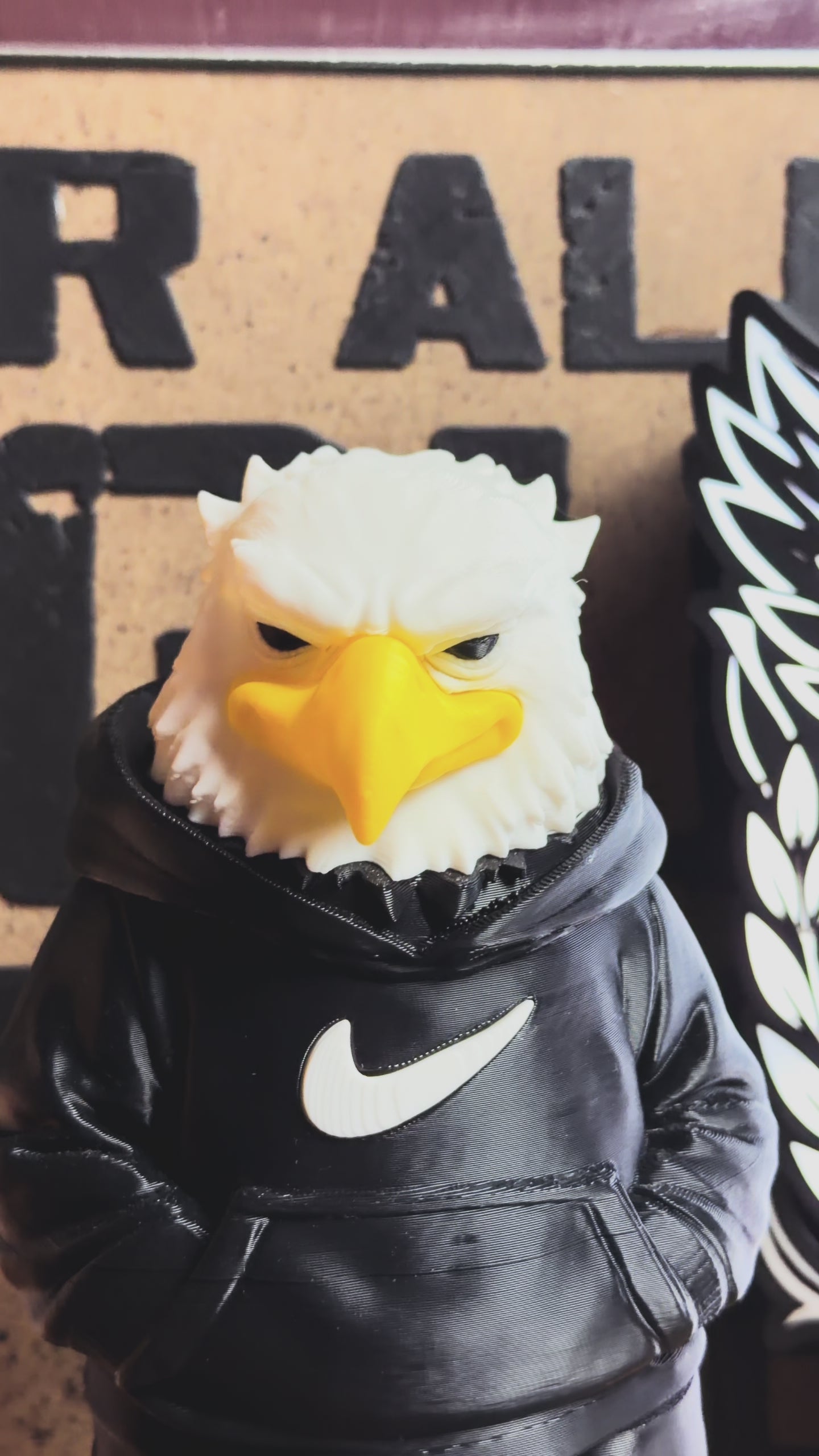 KARTAL MASKOT FİGÜR