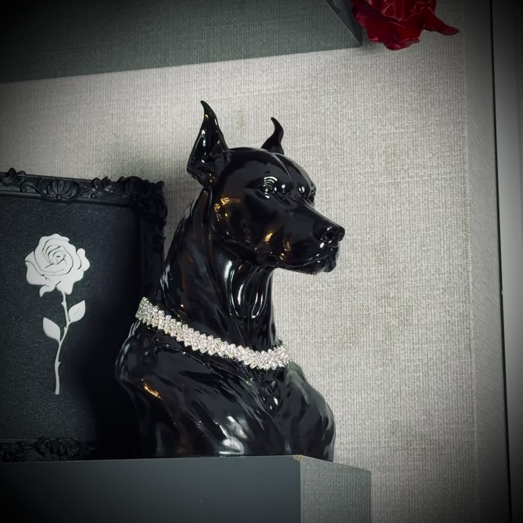 Vegas Deborman Pırlanta Kolyeli Lüks Dekoratif Doberman Figürü